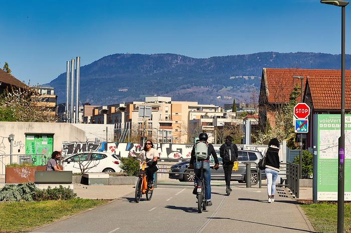 ANNEMASSE - Immobilier - CENTURY 21 ADL Genevois  - Voie verte Annemasse