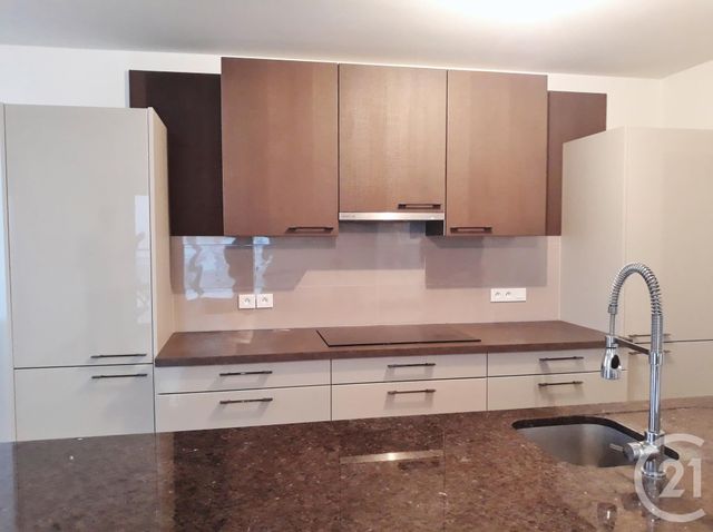 Afficher la photo en grand Appartement F4 à vendre - 4 pièces - 87.31 m2 - FERNEY VOLTAIRE - 01 - RHONE-ALPES - Century 21 Adl Genevois