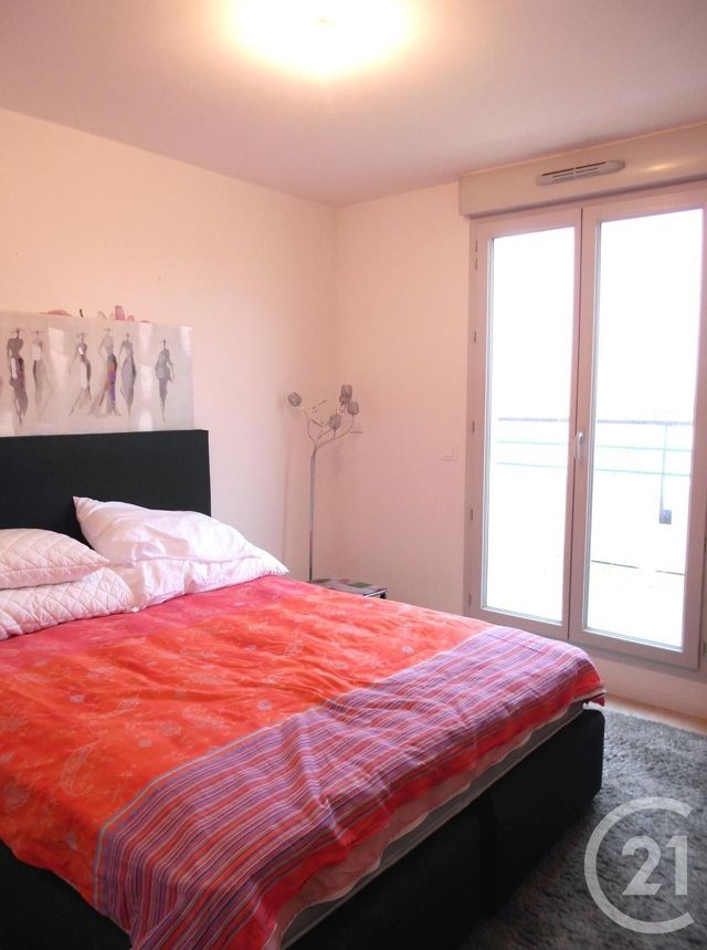 Afficher la photo en grand Appartement F4 à vendre - 4 pièces - 87.31 m2 - FERNEY VOLTAIRE - 01 - RHONE-ALPES - Century 21 Adl Genevois