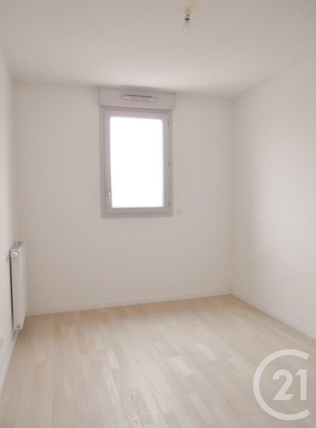 Afficher la photo en grand Appartement F4 à vendre - 4 pièces - 87.31 m2 - FERNEY VOLTAIRE - 01 - RHONE-ALPES - Century 21 Adl Genevois