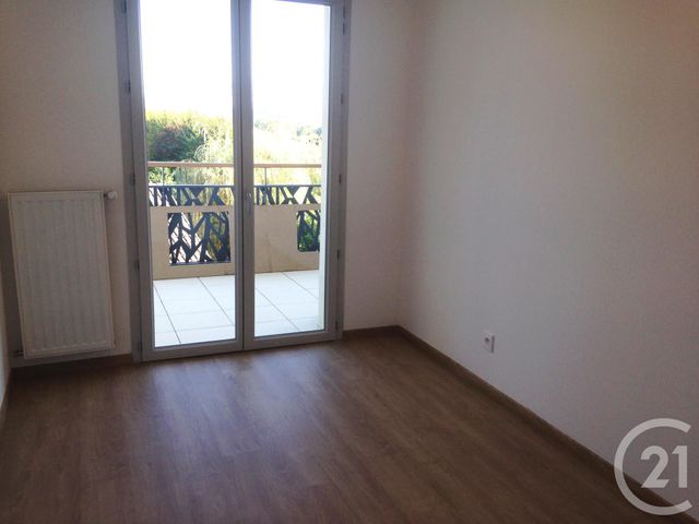 Appartement F4 à louer - 4 pièces - 87.74 m2 - FERNEY VOLTAIRE - 01 - RHONE-ALPES - Century 21 Adl Genevois