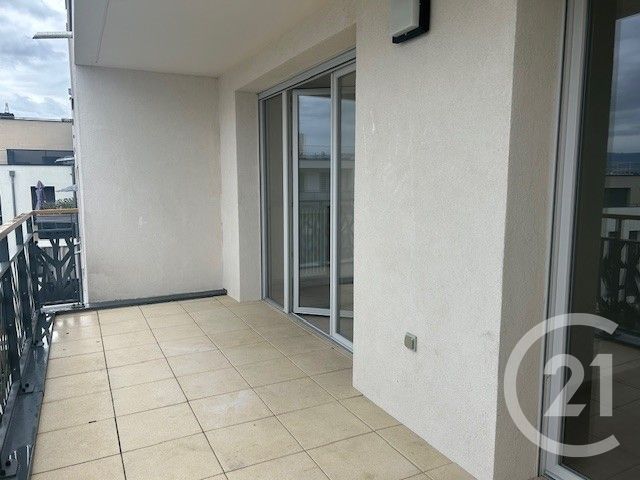 Appartement F4 à louer - 4 pièces - 87.74 m2 - FERNEY VOLTAIRE - 01 - RHONE-ALPES - Century 21 Adl Genevois