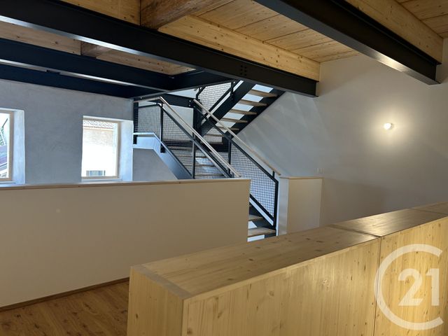 Appartement F3 bis à louer - 5 pièces - 148.04 m2 - PERON - 01 - RHONE-ALPES - Century 21 Adl Genevois