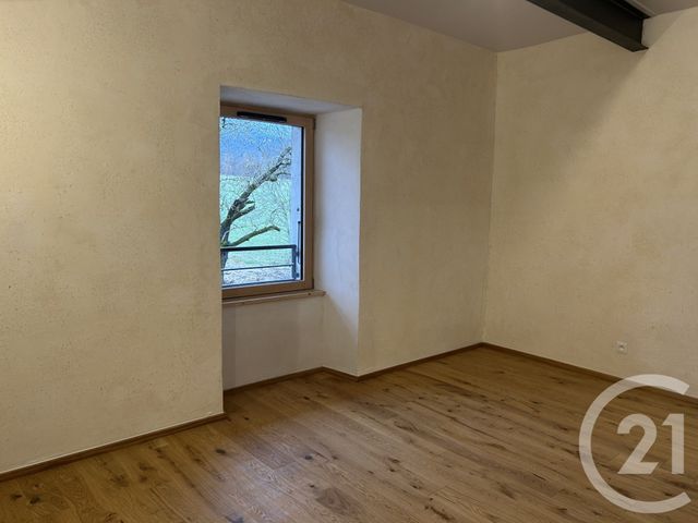 Appartement F3 bis à louer - 3 pièces - 108.38 m2 - PERON - 01 - RHONE-ALPES - Century 21 Adl Genevois
