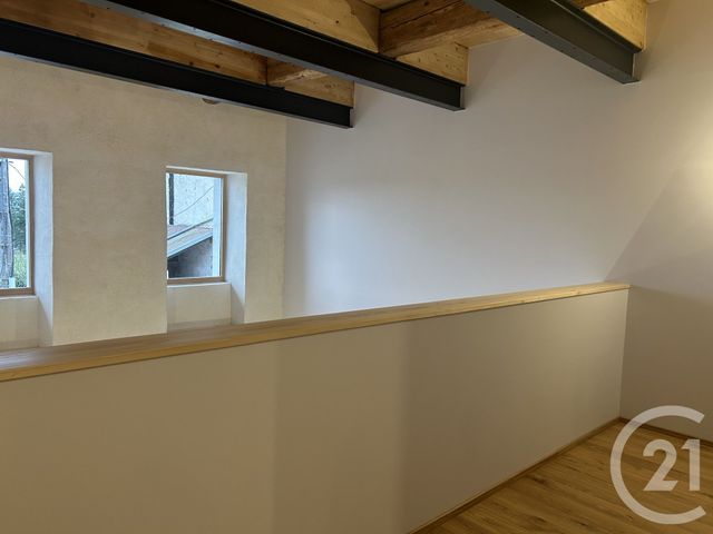 Appartement F3 bis à louer - 3 pièces - 108.38 m2 - PERON - 01 - RHONE-ALPES - Century 21 Adl Genevois