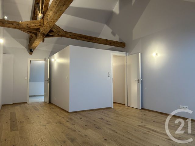 Appartement F3 bis à louer - 3 pièces - 108.38 m2 - PERON - 01 - RHONE-ALPES - Century 21 Adl Genevois