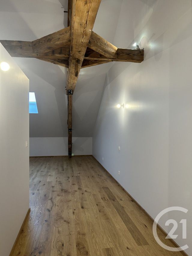 Appartement F3 bis à louer - 3 pièces - 108.38 m2 - PERON - 01 - RHONE-ALPES - Century 21 Adl Genevois