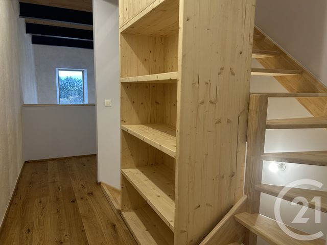 Appartement F3 bis à louer - 3 pièces - 108.38 m2 - PERON - 01 - RHONE-ALPES - Century 21 Adl Genevois