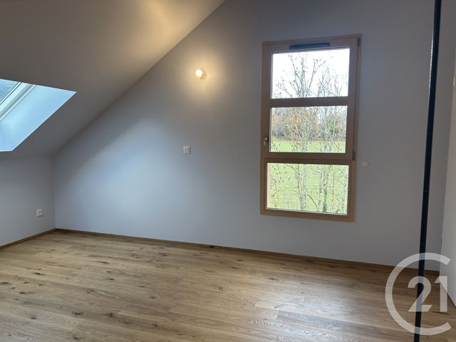 Appartement F2 bis à louer - 3 pièces - 95.72 m2 - PERON - 01 - RHONE-ALPES - Century 21 Adl Genevois