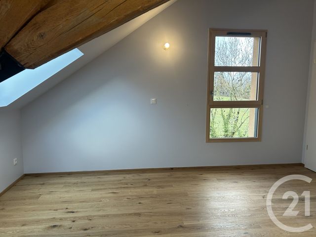 Appartement F2 bis à louer - 3 pièces - 95.72 m2 - PERON - 01 - RHONE-ALPES - Century 21 Adl Genevois