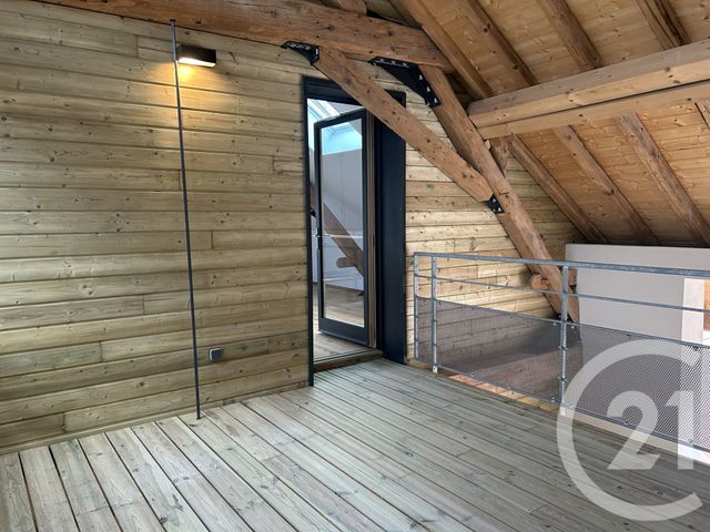 Appartement F2 bis à louer - 3 pièces - 95.72 m2 - PERON - 01 - RHONE-ALPES - Century 21 Adl Genevois