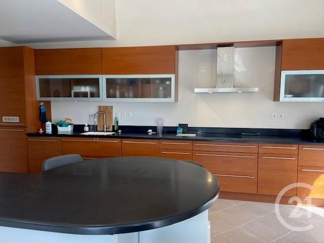 Appartement Duplex à louer - 6 pièces - 155.12 m2 - FERNEY VOLTAIRE - 01 - RHONE-ALPES - Century 21 Adl Genevois