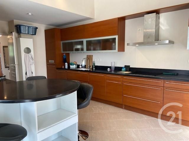 Appartement Duplex à louer - 6 pièces - 155.12 m2 - FERNEY VOLTAIRE - 01 - RHONE-ALPES - Century 21 Adl Genevois