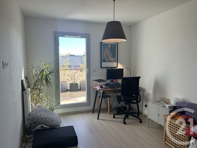 Appartement F4 à louer - 4 pièces - 126.45 m2 - ORNEX - 01 - RHONE-ALPES - Century 21 Adl Genevois