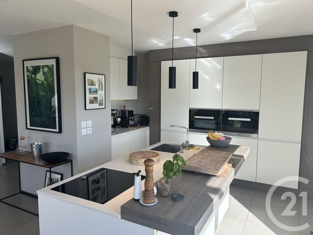 Appartement F4 à louer - 4 pièces - 126.45 m2 - ORNEX - 01 - RHONE-ALPES - Century 21 Adl Genevois