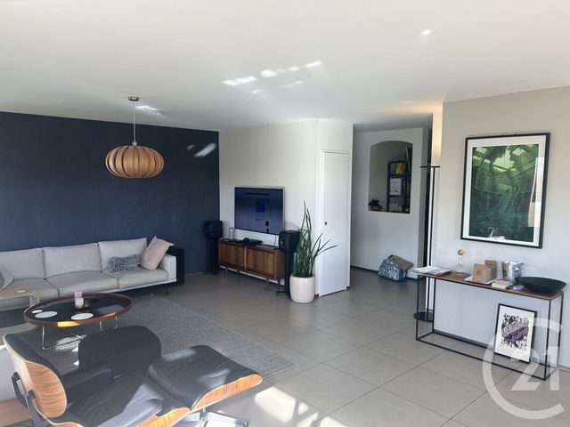 Appartement F4 à louer - 4 pièces - 126.45 m2 - ORNEX - 01 - RHONE-ALPES - Century 21 Adl Genevois