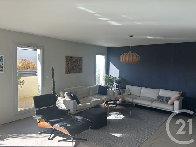 Appartement F4 à louer - 4 pièces - 126.45 m2 - ORNEX - 01 - RHONE-ALPES - Century 21 Adl Genevois