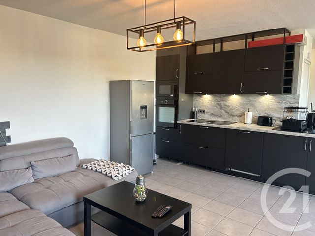 Afficher la photo en grand Appartement F3 à louer - 3 pièces - 65.7 m2 - THOIRY - 01 - RHONE-ALPES - Century 21 Adl Genevois