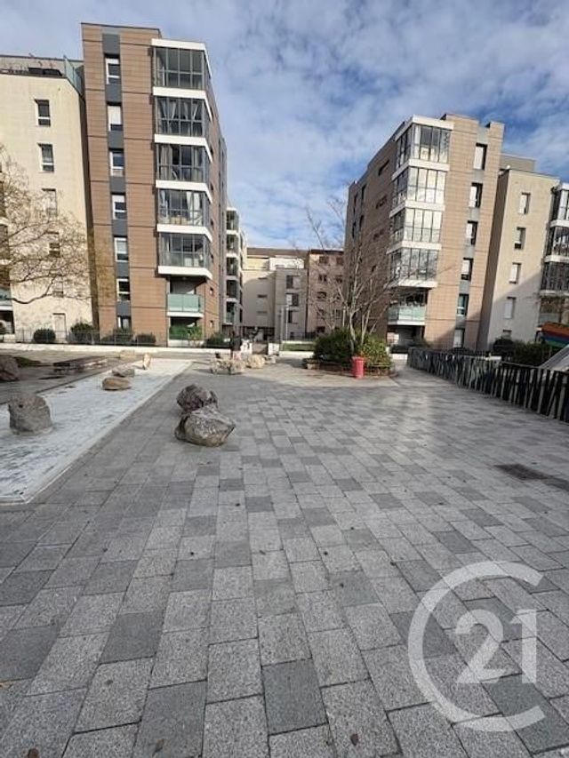 Appartement F3 à vendre - 3 pièces - 72.8 m2 - ANNEMASSE - 74 - RHONE-ALPES - Century 21 Adl Genevois