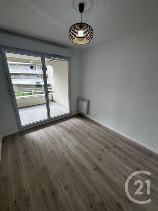 Afficher la photo en grand Appartement F1 bis à louer - 2 pièces - 37.72 m2 - ANNEMASSE - 74 - RHONE-ALPES - Century 21 Adl Genevois