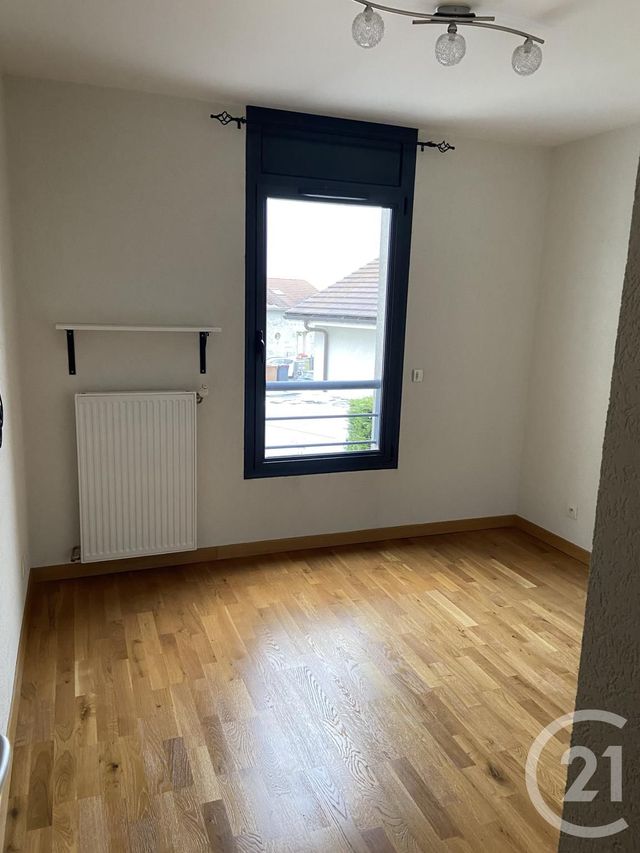 Appartement F4 à louer - 4 pièces - 94.56 m2 - CESSY - 01 - RHONE-ALPES - Century 21 Adl Genevois