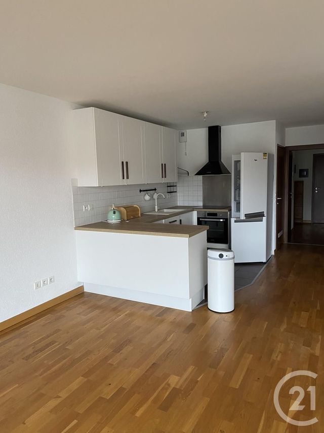 Appartement F4 à louer - 4 pièces - 94.56 m2 - CESSY - 01 - RHONE-ALPES - Century 21 Adl Genevois