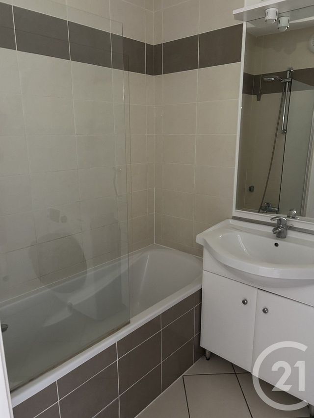 Appartement F2 à louer - 2 pièces - 40.56 m2 - AMBILLY - 74 - RHONE-ALPES - Century 21 Adl Genevois