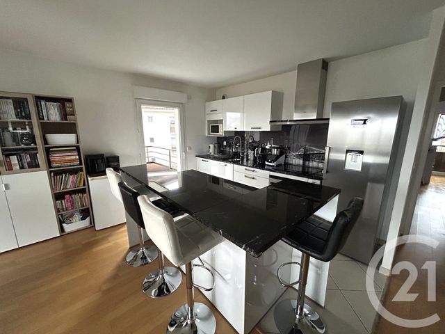 Appartement F3 à louer - 3 pièces - 77.29 m2 - ST JULIEN EN GENEVOIS - 74 - RHONE-ALPES - Century 21 Adl Genevois