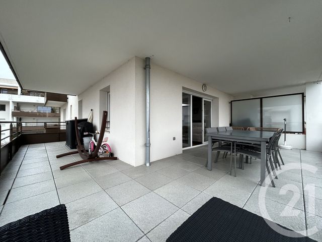 Appartement F3 à louer - 3 pièces - 77.29 m2 - ST JULIEN EN GENEVOIS - 74 - RHONE-ALPES - Century 21 Adl Genevois