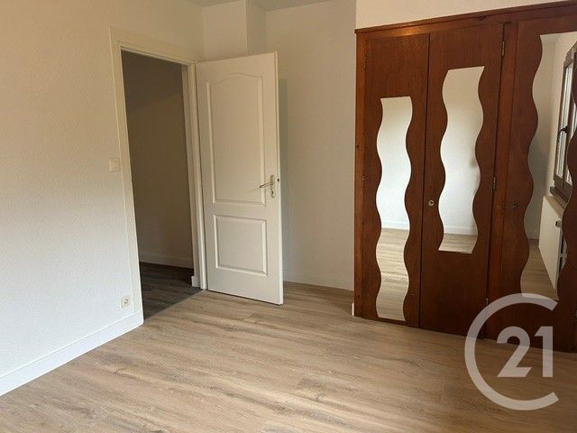 maison à louer - 8 pièces - 163.03 m2 - COLLONGES - 01 - RHONE-ALPES - Century 21 Adl Genevois