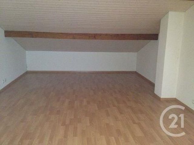 maison à louer - 8 pièces - 163.03 m2 - COLLONGES - 01 - RHONE-ALPES - Century 21 Adl Genevois