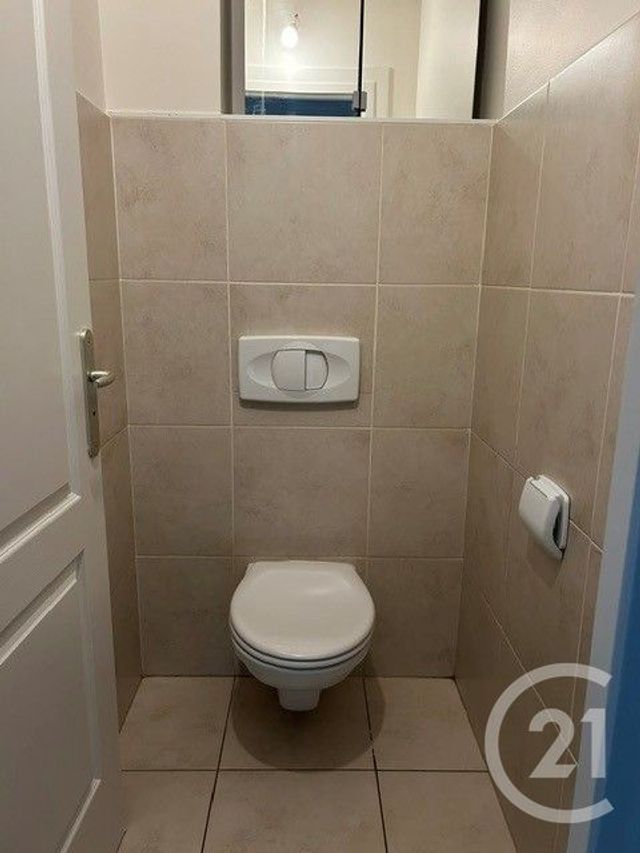 maison à louer - 8 pièces - 163.03 m2 - COLLONGES - 01 - RHONE-ALPES - Century 21 Adl Genevois