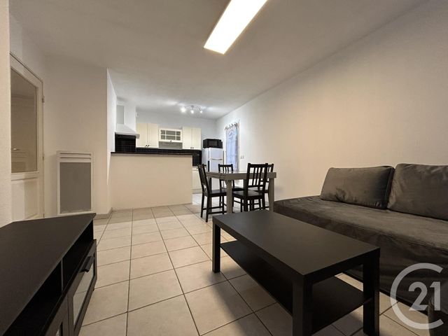 Appartement F2 à louer - 2 pièces - 42.4 m2 - VALLEIRY - 74 - RHONE-ALPES - Century 21 Adl Genevois