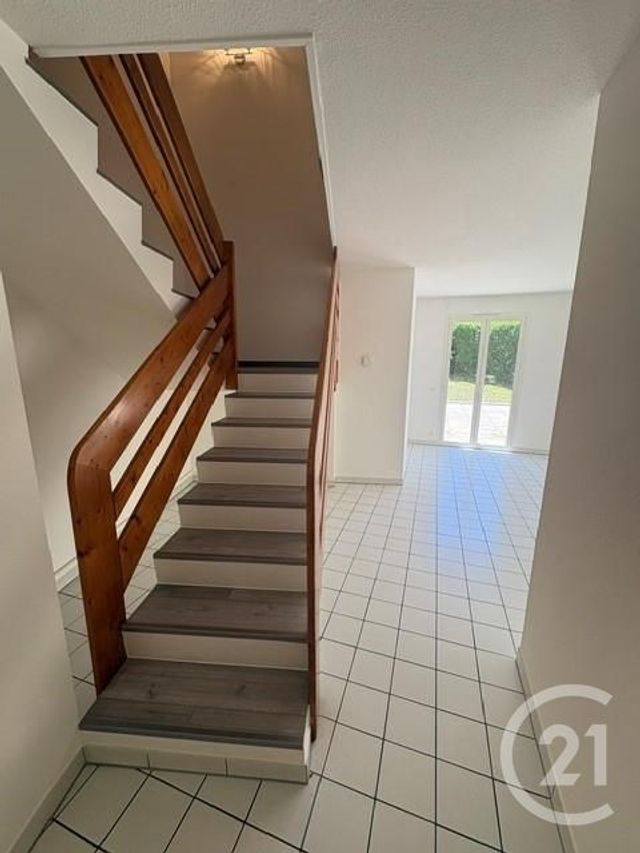 Appartement F5 à louer - 4 pièces - 87.0 m2 - ST JULIEN EN GENEVOIS - 74 - RHONE-ALPES - Century 21 Adl Genevois