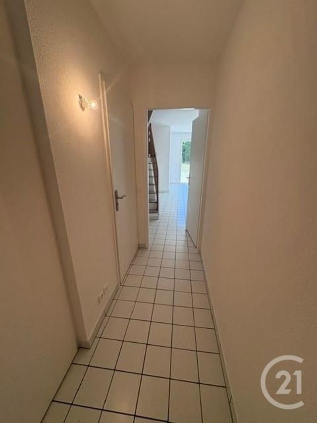 Appartement F5 à louer - 4 pièces - 87.0 m2 - ST JULIEN EN GENEVOIS - 74 - RHONE-ALPES - Century 21 Adl Genevois