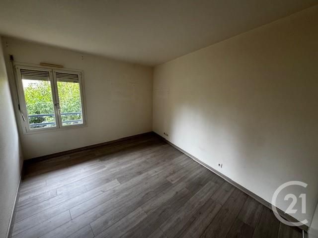 Appartement F5 à louer - 4 pièces - 87.0 m2 - ST JULIEN EN GENEVOIS - 74 - RHONE-ALPES - Century 21 Adl Genevois