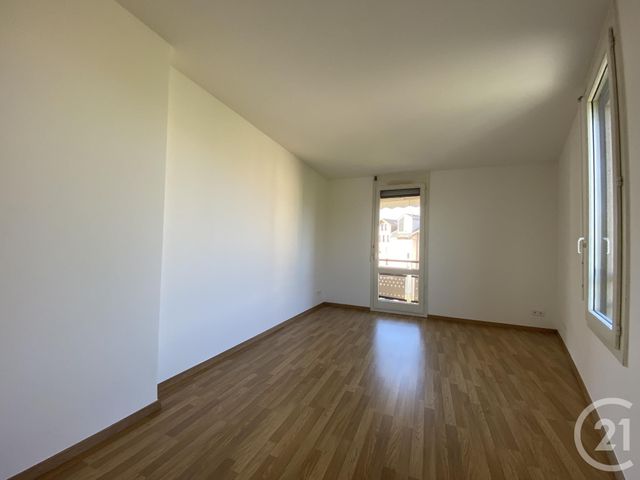 Appartement F5 à louer - 5 pièces - 139.42 m2 - ST JULIEN EN GENEVOIS - 74 - RHONE-ALPES - Century 21 Adl Genevois