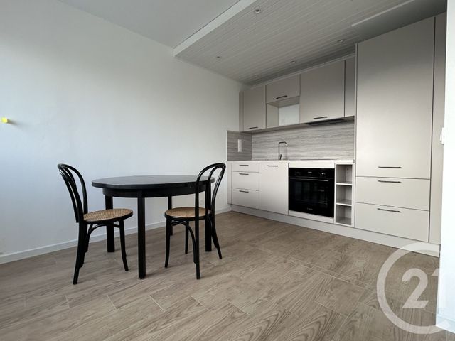 Appartement F2 à louer - 2 pièces - 50.62 m2 - ST JULIEN EN GENEVOIS - 74 - RHONE-ALPES - Century 21 Adl Genevois