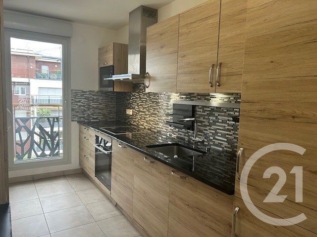 Appartement F4 à louer - 4 pièces - 87.74 m2 - FERNEY VOLTAIRE - 01 - RHONE-ALPES - Century 21 Adl Genevois