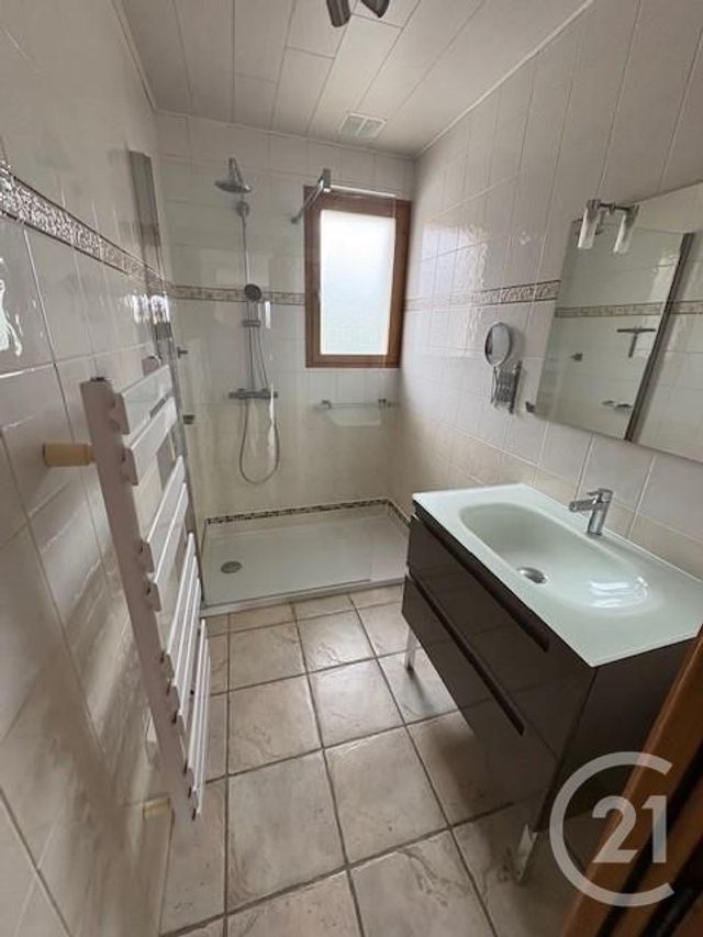 maison à louer - 5 pièces - 114.0 m2 - FILLINGES - 74 - RHONE-ALPES - Century 21 Adl Genevois
