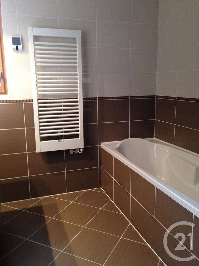 maison à louer - 5 pièces - 99.16 m2 - ECHENEVEX - 01 - RHONE-ALPES - Century 21 Adl Genevois