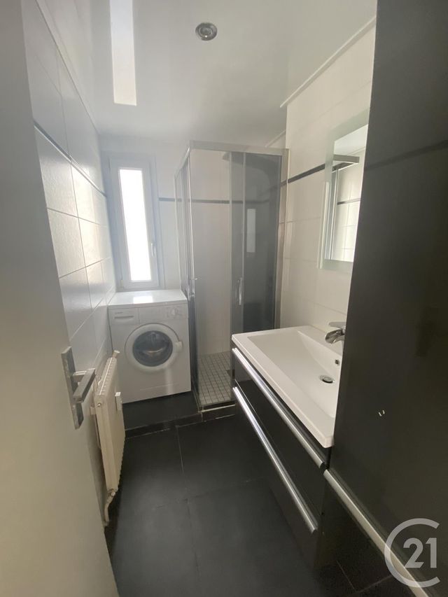 Appartement F3 à louer - 3 pièces - 61.8 m2 - ANNEMASSE - 74 - RHONE-ALPES - Century 21 Adl Genevois