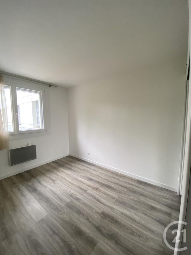 Appartement F4 à louer - 4 pièces - 96.88 m2 - ST JULIEN EN GENEVOIS - 74 - RHONE-ALPES - Century 21 Adl Genevois