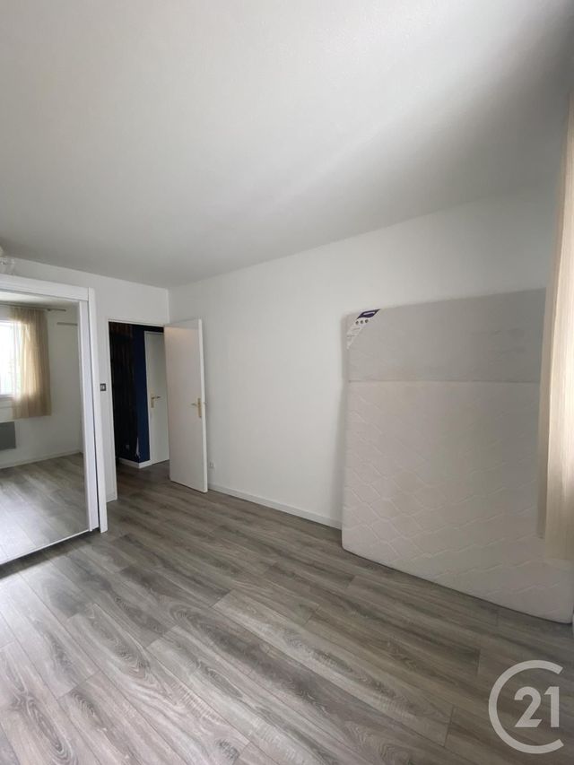Appartement F4 à louer - 4 pièces - 96.88 m2 - ST JULIEN EN GENEVOIS - 74 - RHONE-ALPES - Century 21 Adl Genevois