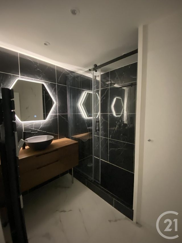 Appartement F4 à louer - 4 pièces - 96.88 m2 - ST JULIEN EN GENEVOIS - 74 - RHONE-ALPES - Century 21 Adl Genevois