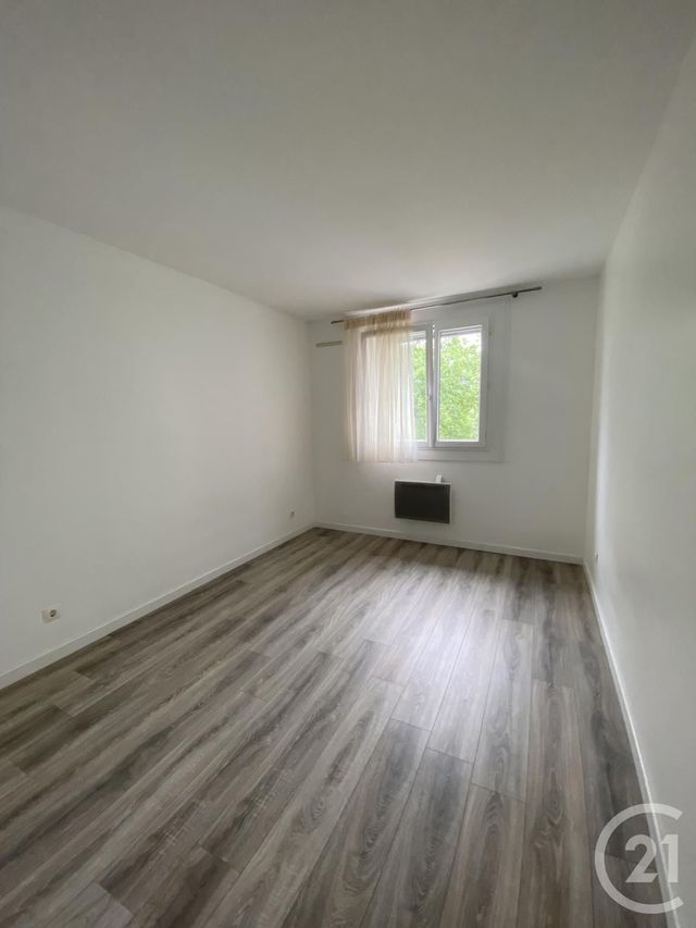 Appartement F4 à louer - 4 pièces - 96.88 m2 - ST JULIEN EN GENEVOIS - 74 - RHONE-ALPES - Century 21 Adl Genevois