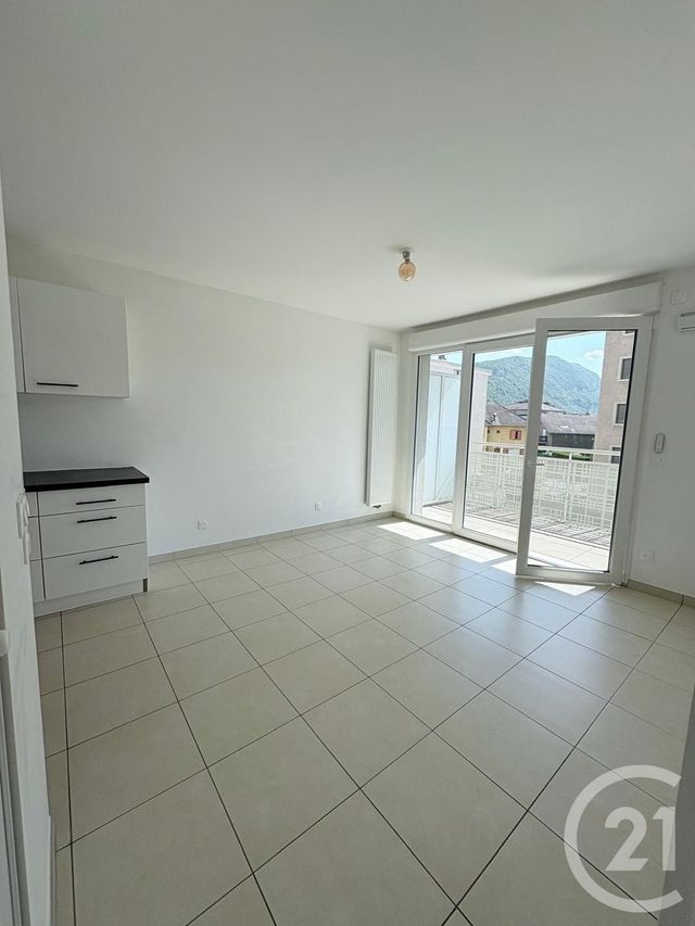 Appartement F6 à louer - 2 pièces - 40.0 m2 - ANNEMASSE - 74 - RHONE-ALPES - Century 21 Adl Genevois