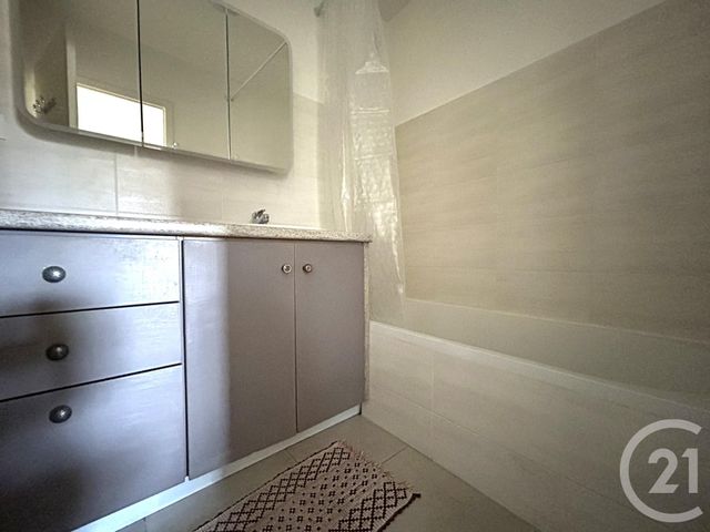 Appartement F2 à louer - 2 pièces - 54.48 m2 - GAILLARD - 74 - RHONE-ALPES - Century 21 Adl Genevois