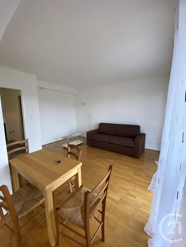Appartement Studio à louer - 1 pièce - 38.96 m2 - GAILLARD - 74 - RHONE-ALPES - Century 21 Adl Genevois