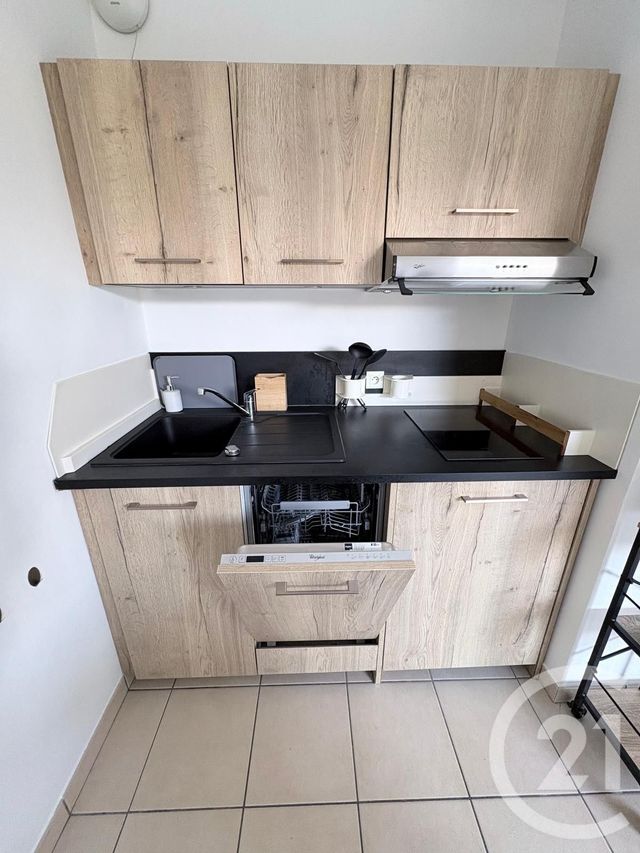 Appartement Studio à louer - 1 pièce - 33.17 m2 - AMBILLY - 74 - RHONE-ALPES - Century 21 Adl Genevois